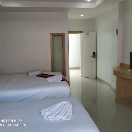 Red Sapphire Hotel Patong Экстерьер фото