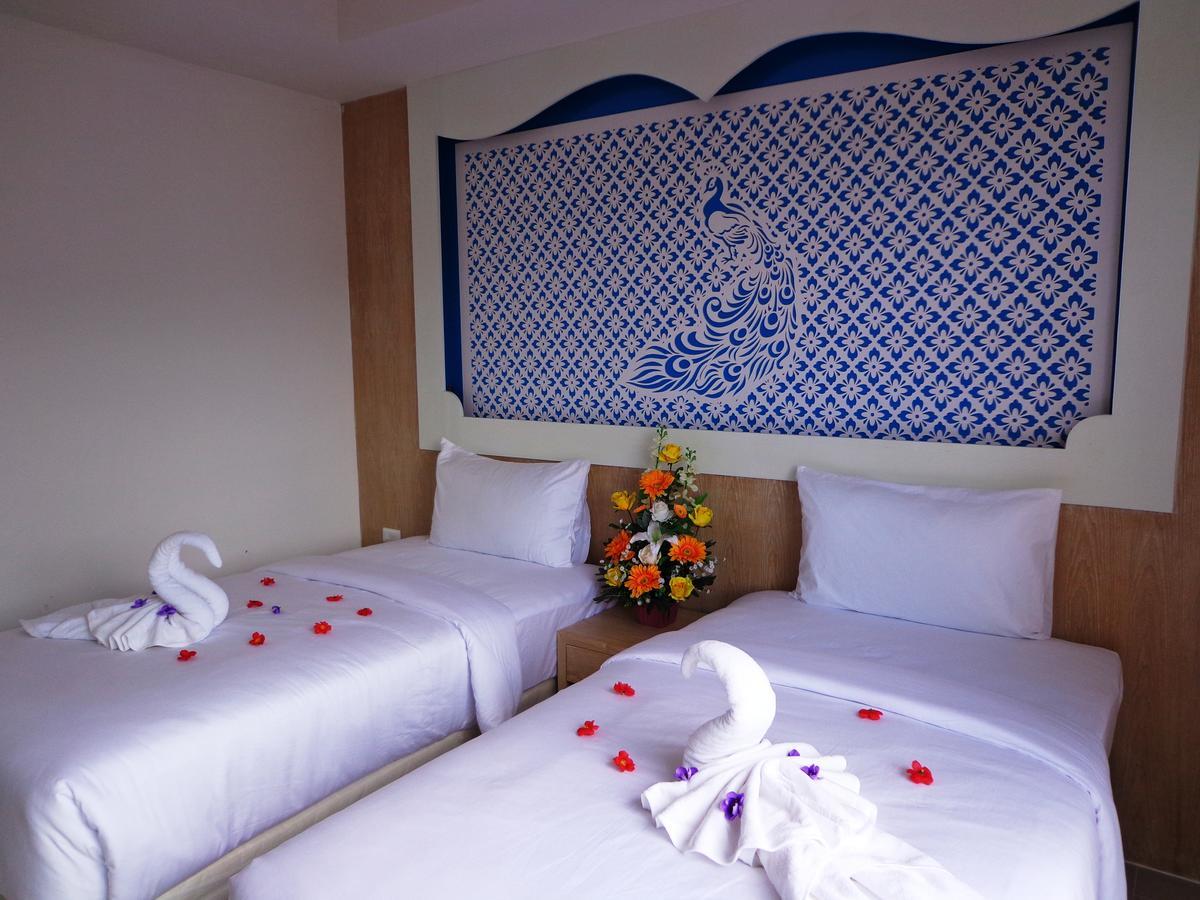 Red Sapphire Hotel Patong Экстерьер фото