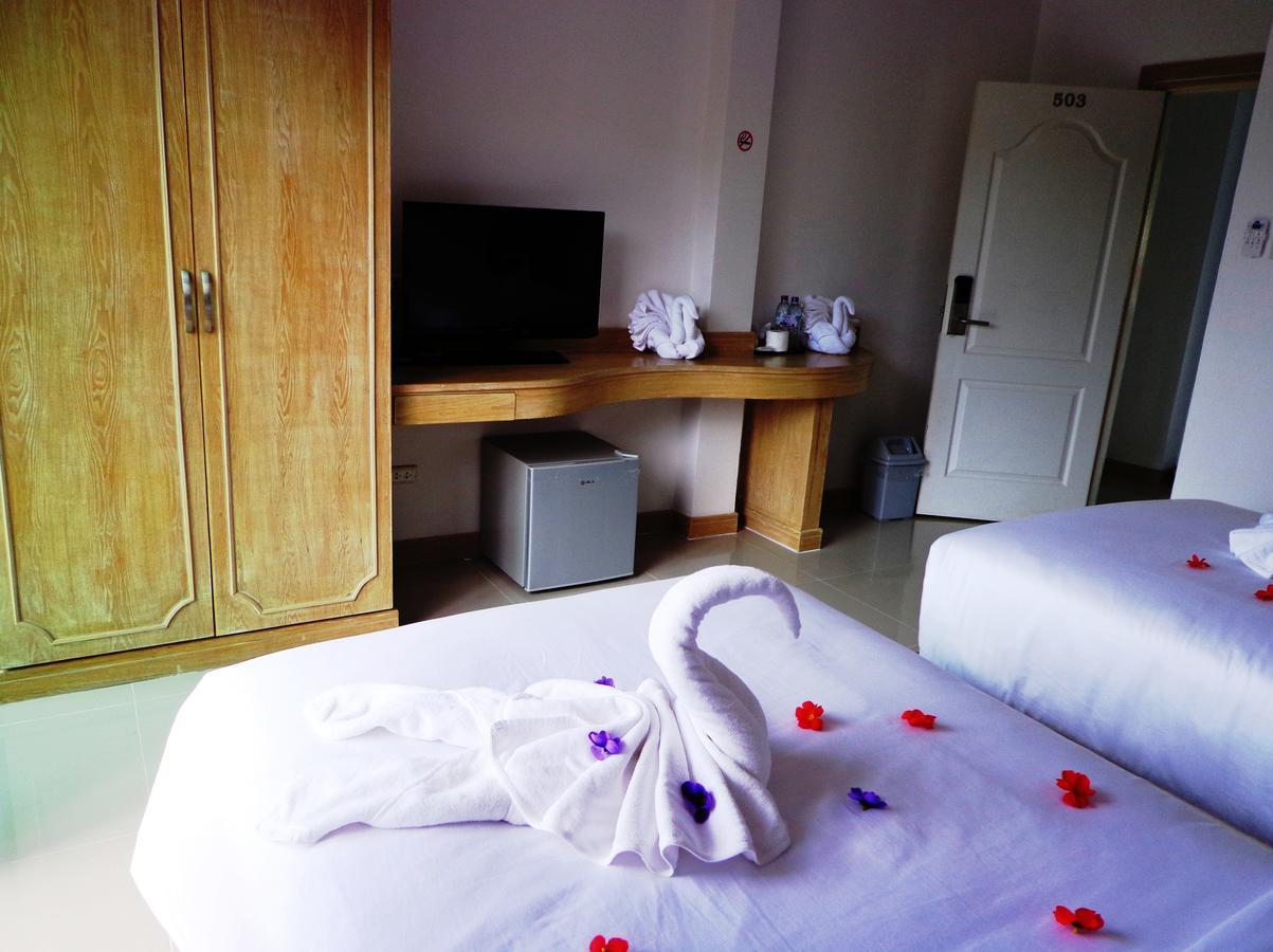 Red Sapphire Hotel Patong Экстерьер фото