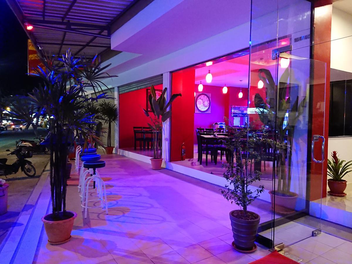 Red Sapphire Hotel Patong Экстерьер фото