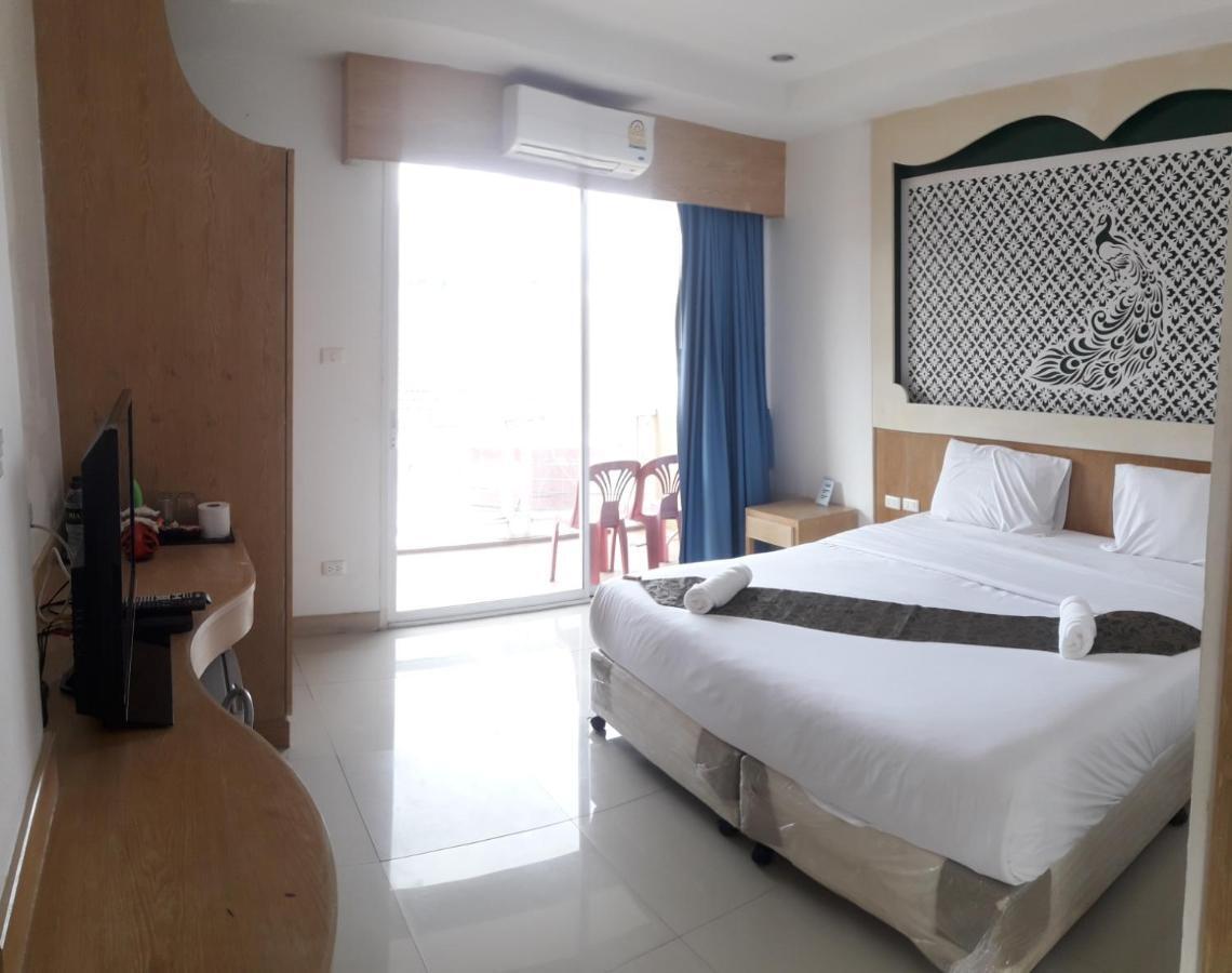 Red Sapphire Hotel Patong Экстерьер фото