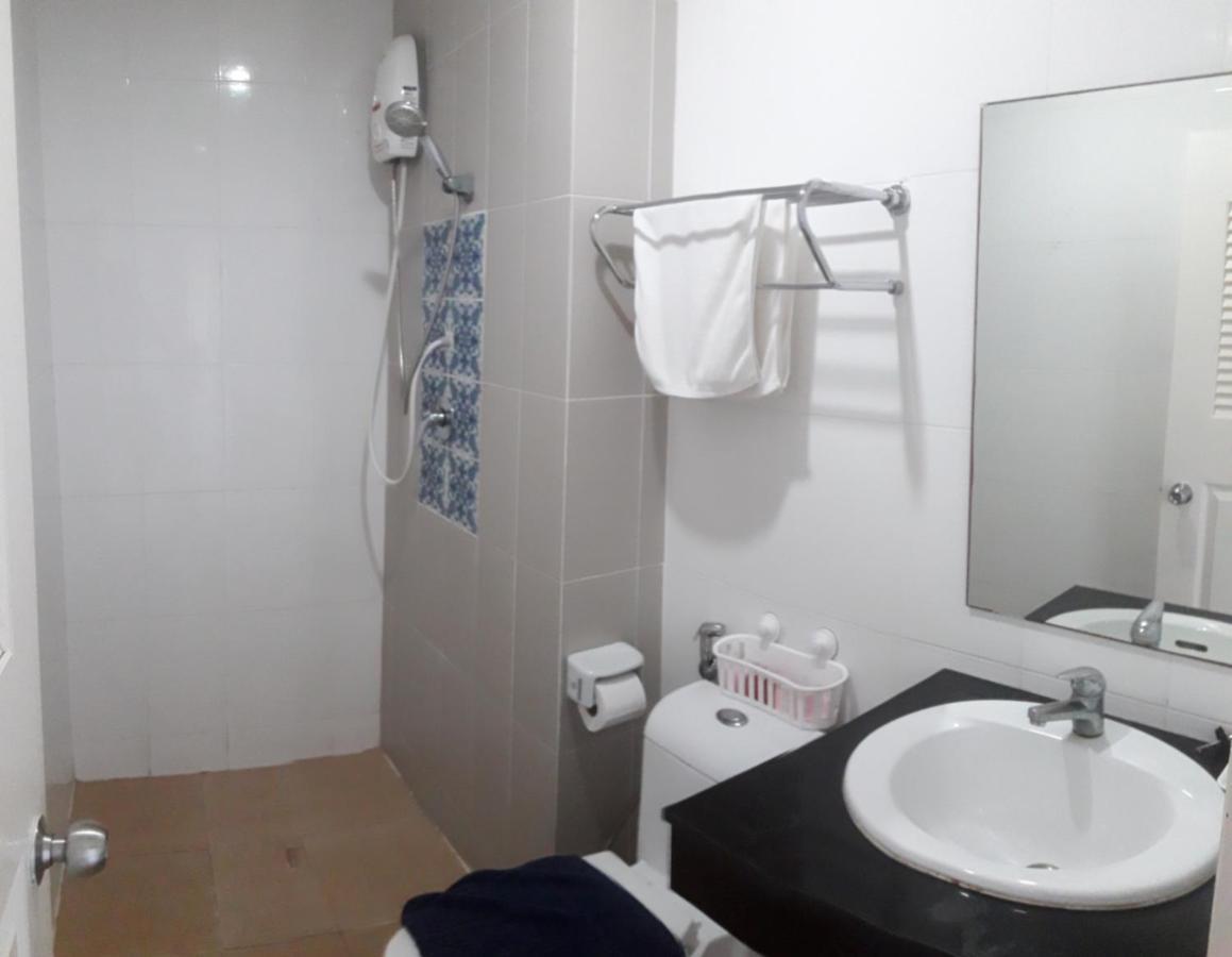 Red Sapphire Hotel Patong Экстерьер фото